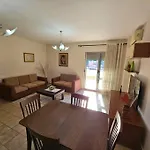 Central Apartment Daire *